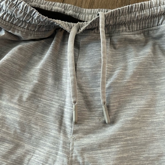 Lululemon Pace Breaker Shorts. 7 inches. Gray. - Picture 4 of 10